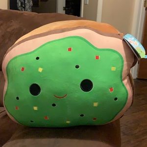 Sinclair Squishmallow!